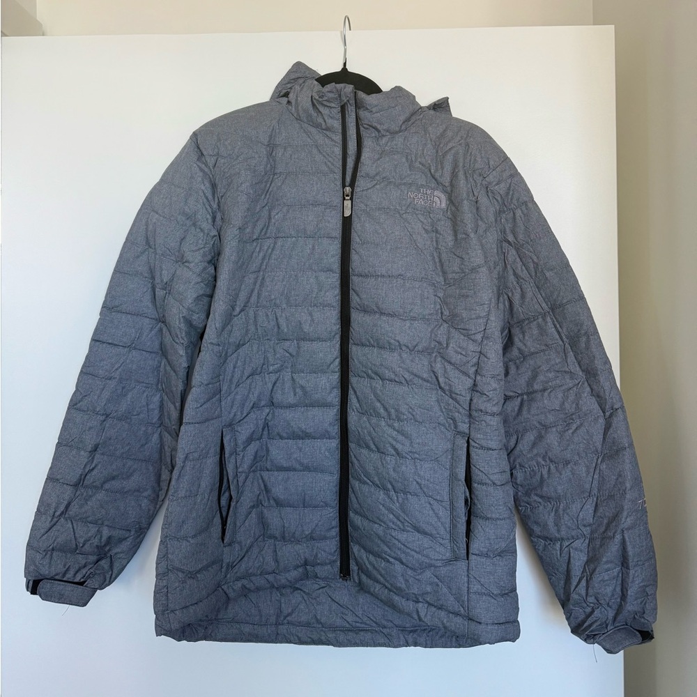 Men's Large Light Gray The North Face Jacket. Hardly worn, in perfect condition.